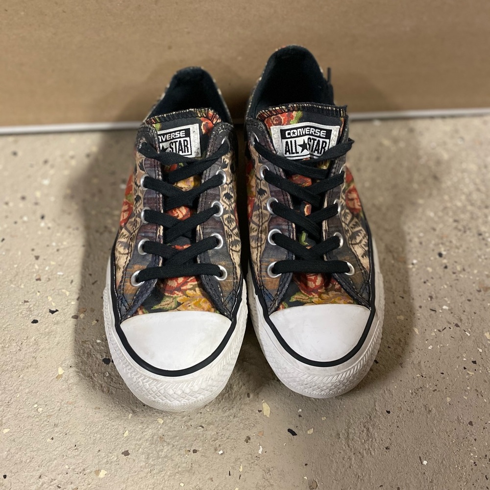 Rose/Aztec print Converse sneakers